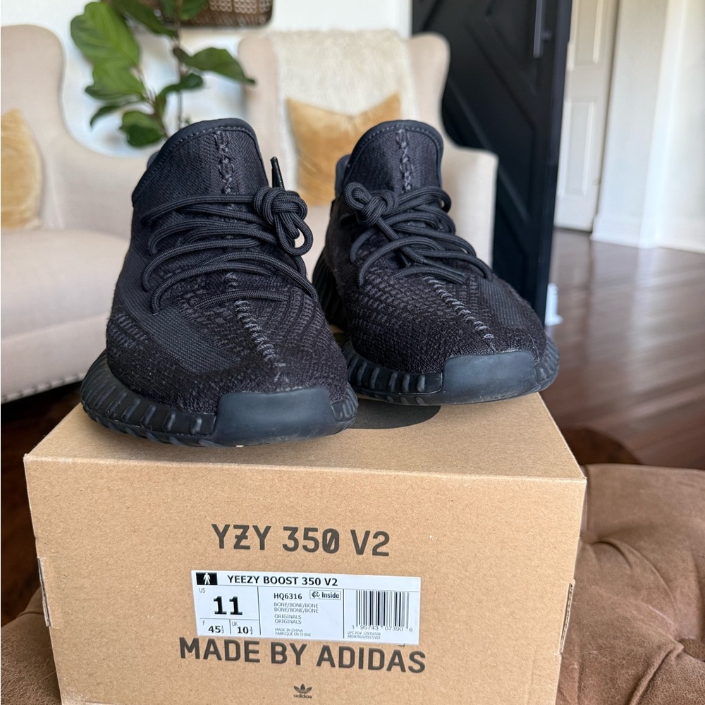 Adidas Yeezy Boost 350 V2 Bone